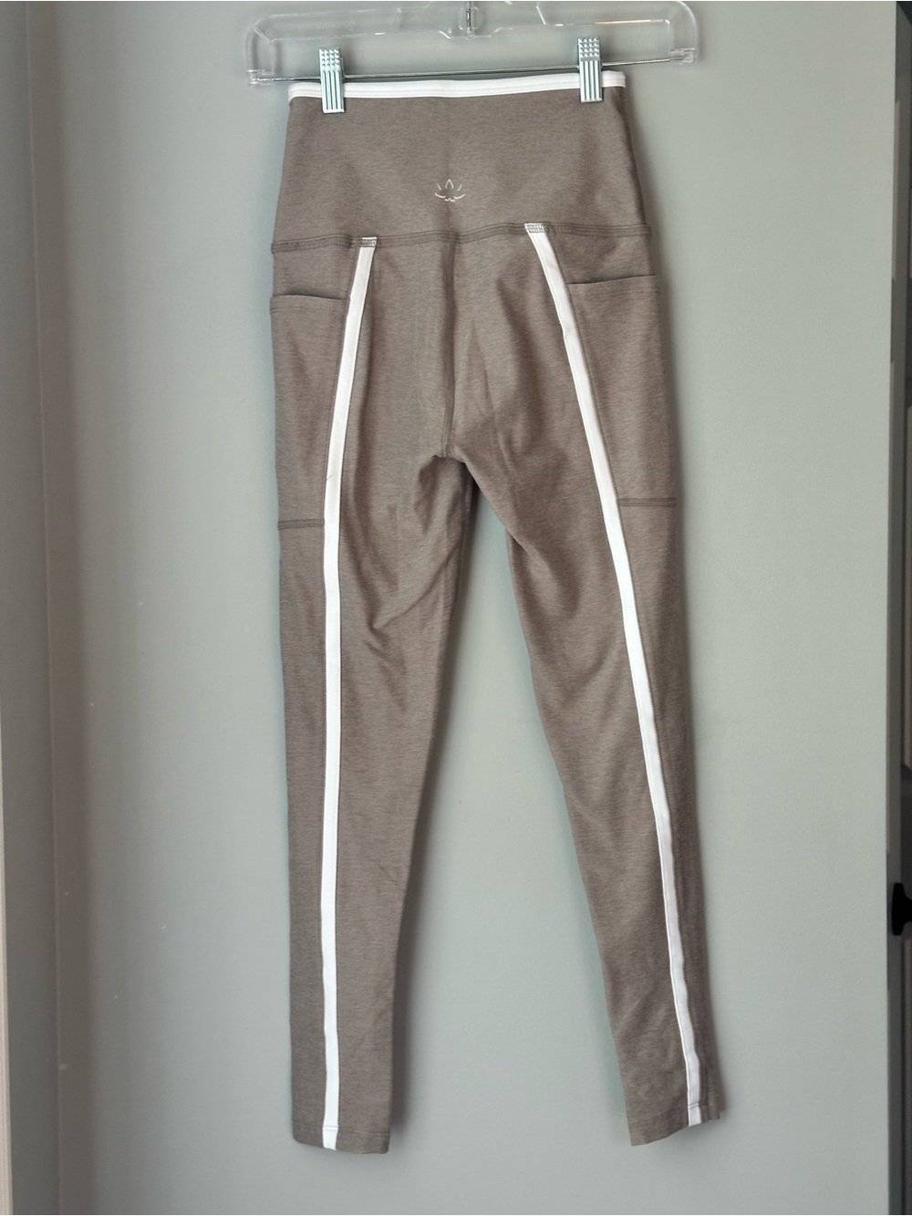 Beyond Yoga Spacedye 2 Piece Set Tank Medium & High Waisted Midi Leggings Small - Picture 8 of 16